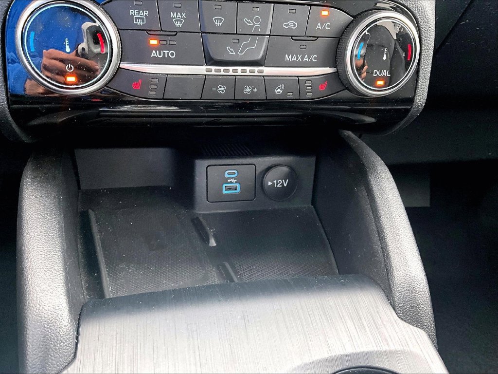 Used 2022 Ford Escape SEL w/ Technology Package AWD/4WD image 20