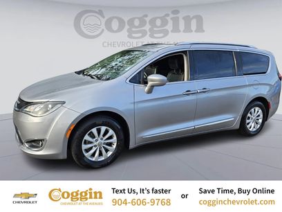 Used 2018 Chrysler Pacifica Touring-L