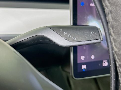 Used 2021 Tesla Model 3 Performance image 24