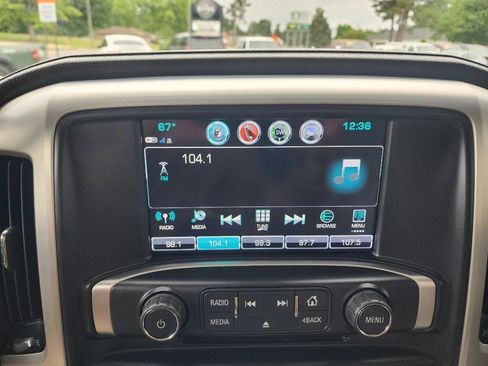 Used 2018 GMC Sierra 1500 SLT AWD/4WD image 18