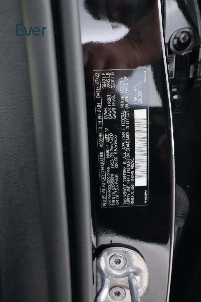 Used 2024 Volvo XC40 Recharge Core w/ Protection Package Premier AWD/4WD image 29
