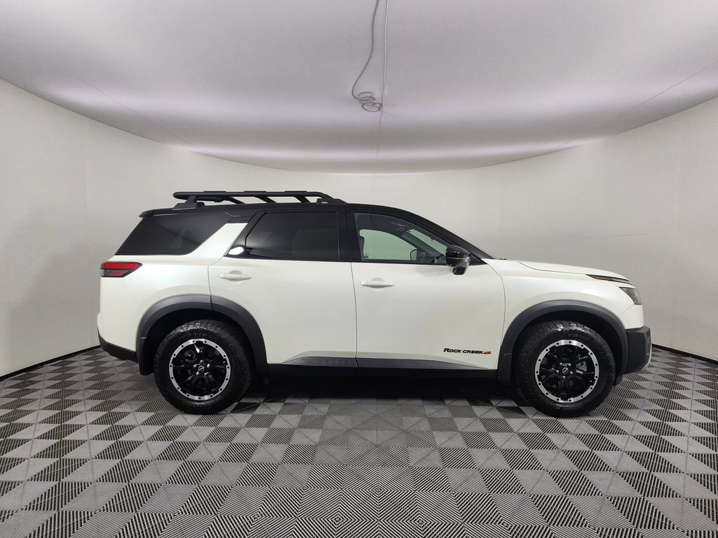 Used 2024 Nissan Pathfinder Rock Creek AWD/4WD image 6