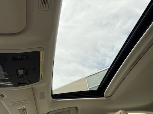 Used 2021 Lexus ES 300h w/ Premium Package FWD image 28