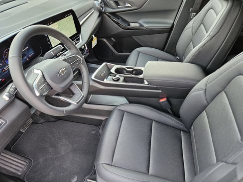 New 2027 Chevrolet Equinox LT w/ Convenience Package II FWD image 14
