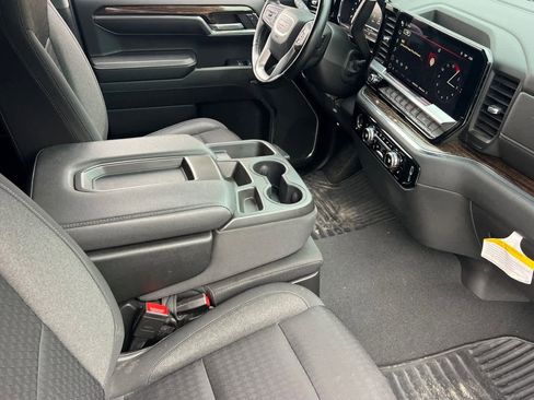 Used 2023 GMC Sierra 1500 Elevation image 16
