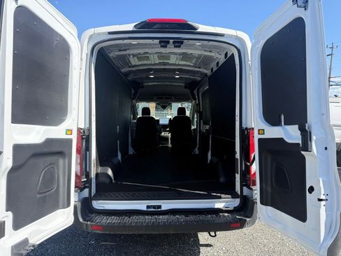 New 2026 Ford Transit 250 148 Medium Roof Extended AWD w/ Load Area Protection Package image 4