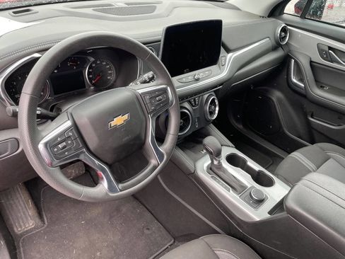 Used 2024 Chevrolet Blazer LT w/ Convenience Package image 5