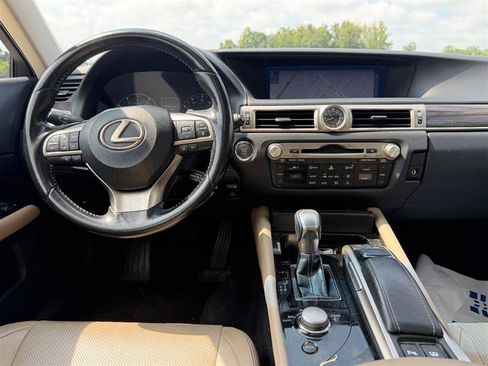 Used 2018 Lexus GS 350 AWD w/ Premium Package image 15