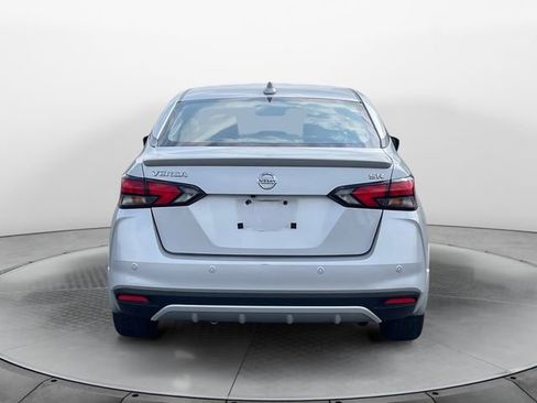 Used 2022 Nissan Versa SR w/ Trunk Package image 4