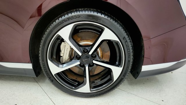 Used 2024 Lucid Air Pure RWD image 82