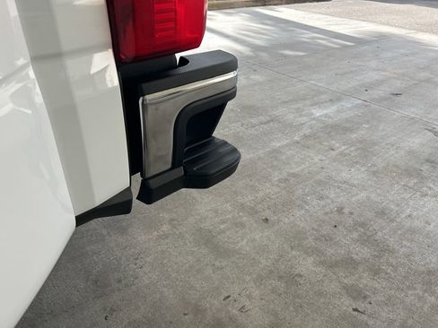 Used 2025 Ford F350 XLT image 19