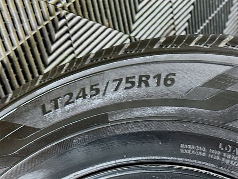 Used 2020 Chevrolet Express 3500 LT w/ LT Preferred Equipment Group image 32