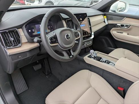 New 2026 Volvo XC90 B6 Plus image 7