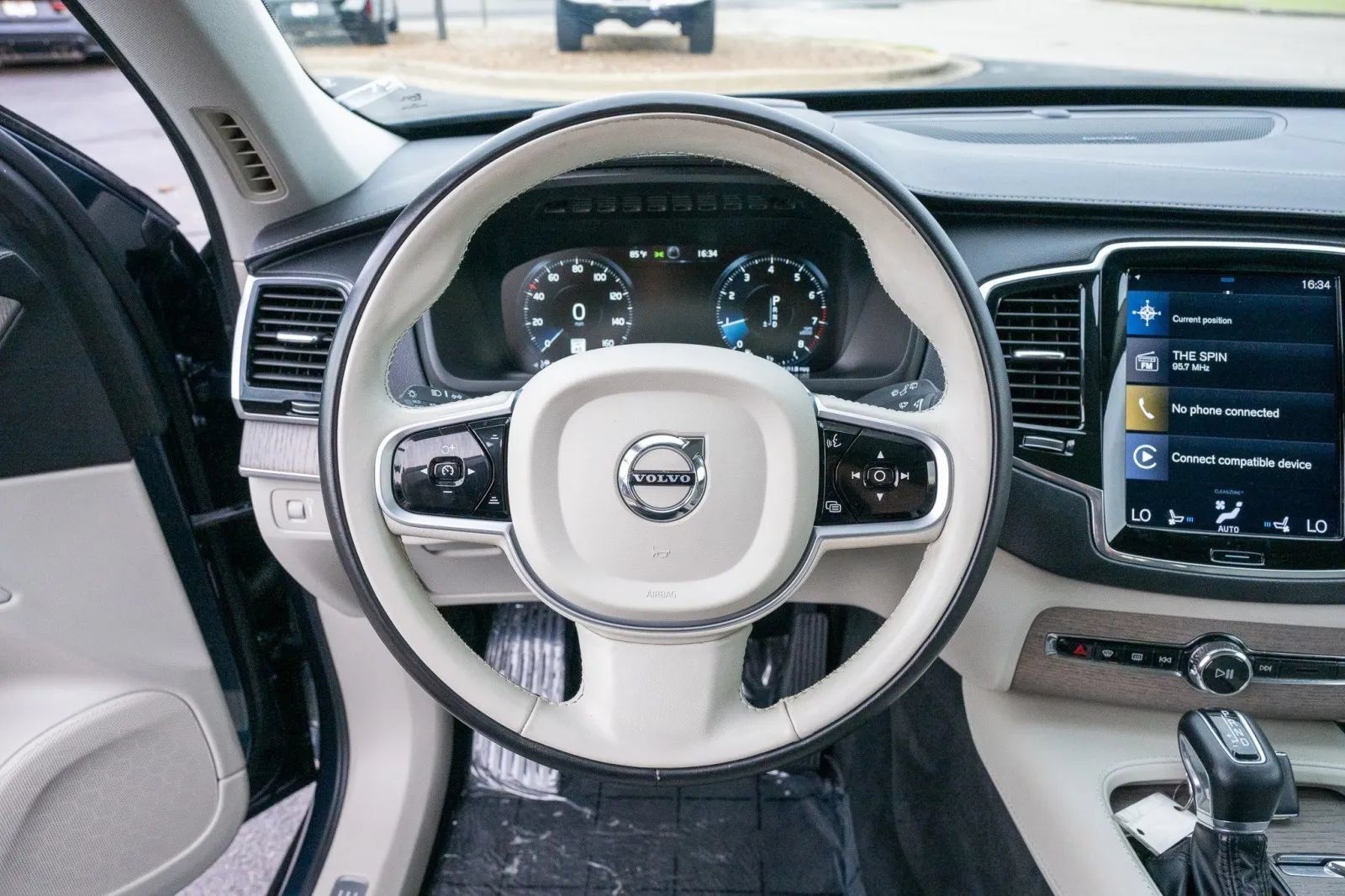 Used 2020 Volvo XC90 T6 Inscription AWD/4WD image 22