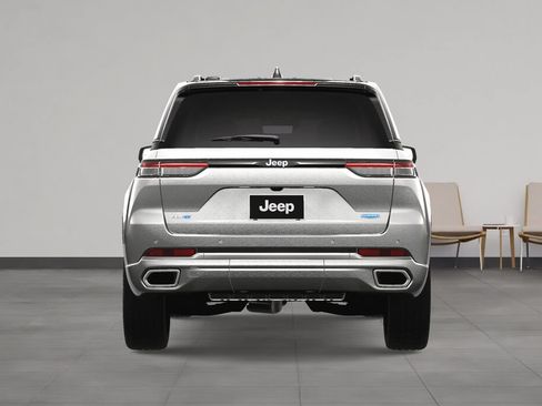 New 2024 Jeep Grand Cherokee Summit AWD/4WD image 11