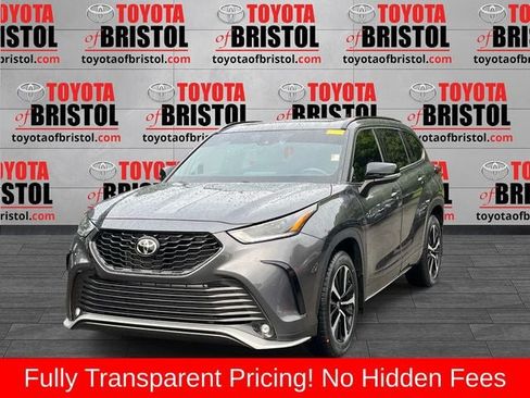 Used 2022 Toyota Highlander XSE AWD/4WD image 7