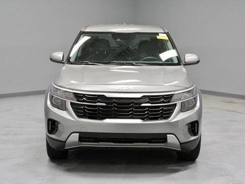 Used 2024 Kia Seltos LX AWD/4WD image 6
