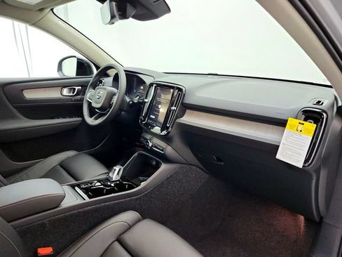 New 2026 Volvo XC40 B5 Plus w/ Climate Package AWD/4WD image 13