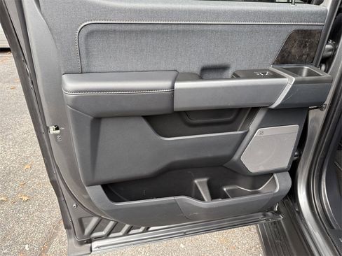 Used 2023 Ford F150 Lightning Lariat image 23