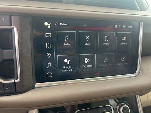 Used 2023 GMC Yukon XL Denali w/ Advanced Technology Package image 9