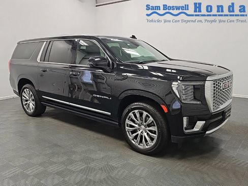 Used 2023 GMC Yukon XL Denali AWD/4WD image 1