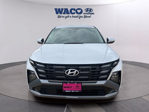 Used 2026 Hyundai Tucson SE FWD image 2