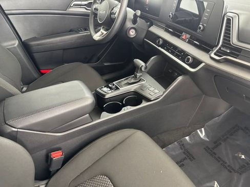 Used 2023 Kia Sportage LX FWD image 26