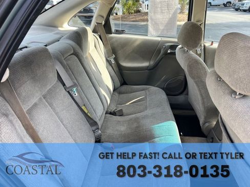 Used 2002 Saturn L-Series L200 image 20
