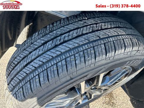 New 2026 Toyota Corolla Cross XLE image 27