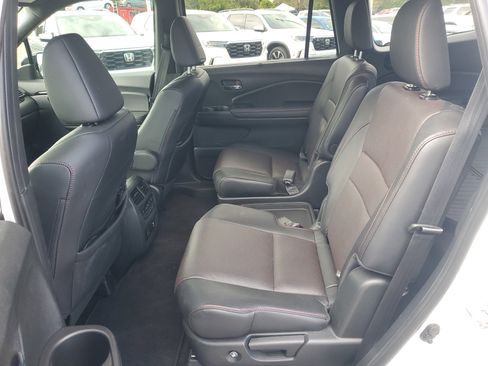 Certified 2021 Honda Pilot Black Edition image 23