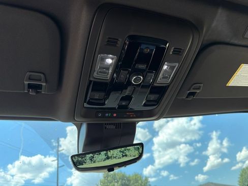 Used 2026 Chevrolet Tahoe Z71 w/ Z71 Off-Road Package AWD/4WD image 17