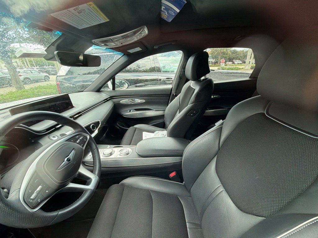Certified 2024 Genesis GV70 3.5T Sport AWD/4WD image 11
