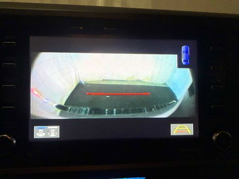 Used 2023 Toyota Tacoma TRD Sport image 32