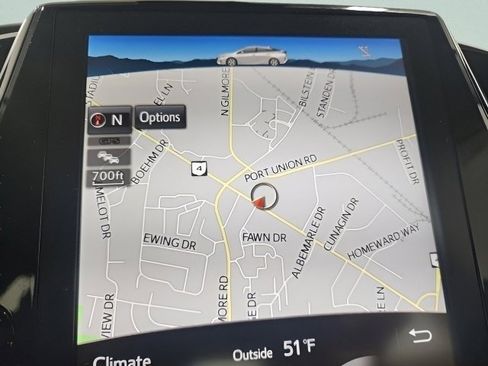 Used 2018 Toyota Prius Prime Premium image 3