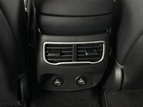 Used 2023 Hyundai Santa Fe SEL Premium image 7