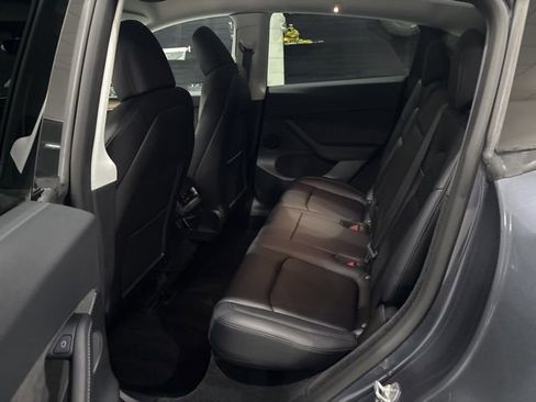 Used 2023 Tesla Model Y Long Range image 16
