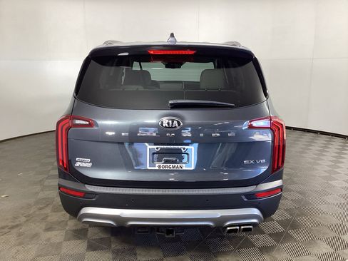 Used 2020 Kia Telluride EX w/ EX Premium Package AWD/4WD image 3