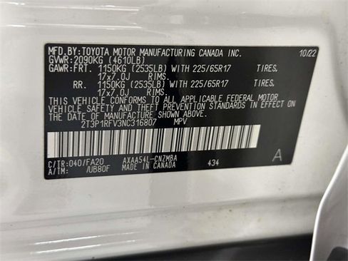 Used 2022 Toyota RAV4 XLE image 32