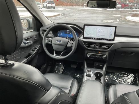 Used 2024 Ford Escape Platinum image 21