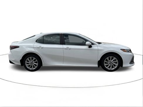 Used 2024 Toyota Camry LE w/ Convenience Package image 2