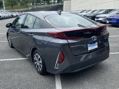 Used 2020 Toyota Prius Prime XLE image 5