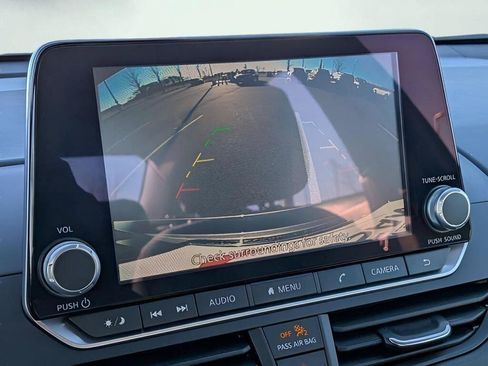 Certified 2025 Nissan Altima 2.5 S FWD image 18