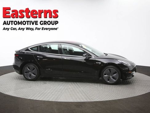 Used 2019 Tesla Model 3 Standard Range image 44