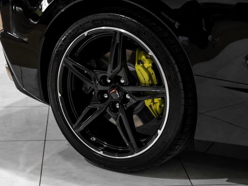 Used 2021 Chevrolet Corvette Stingray Premium Cpe w/ 3LT image 48