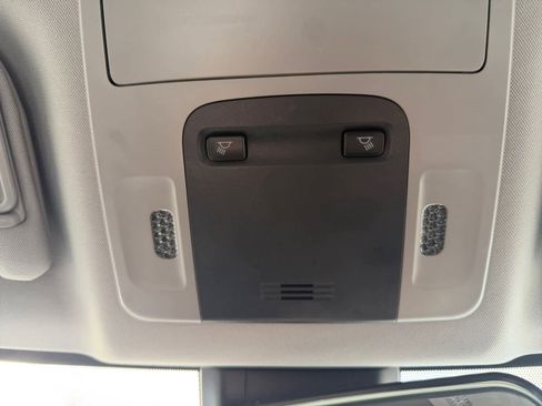 Used 2024 Toyota Camry SE image 25