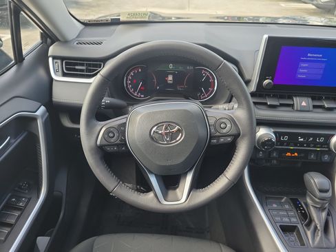 Certified 2023 Toyota RAV4 XLE w/ Convenience Package AWD/4WD image 18