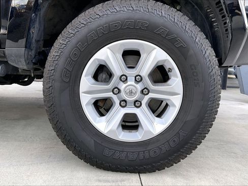 Used 2019 Toyota 4Runner SR5 image 22
