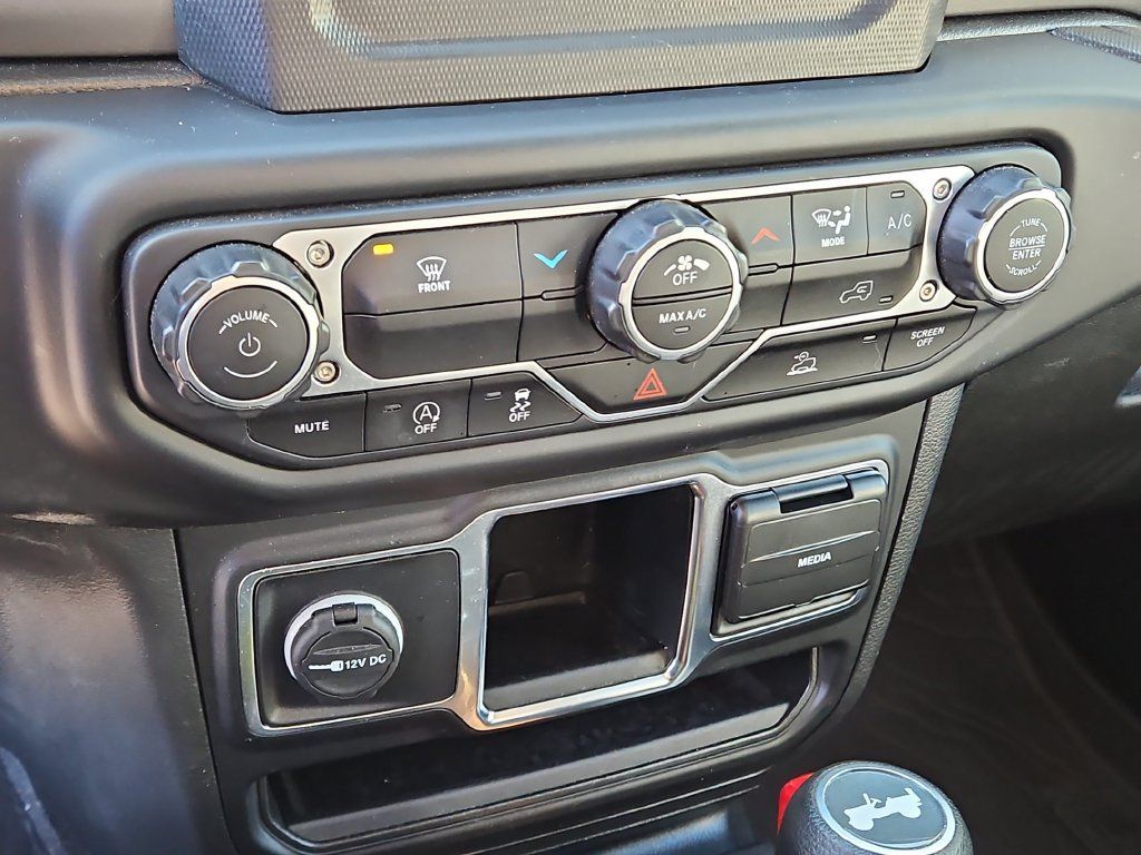Used 2022 Jeep Wrangler Unlimited Sport AWD/4WD image 32