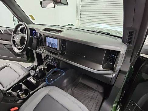Used 2022 Ford Bronco Black Diamond image 38
