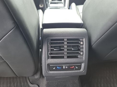 Used 2024 Volkswagen Golf R AWD/4WD image 15